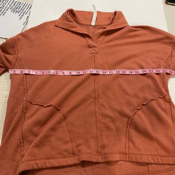 Rae Mode Oversized Collared Pullover Size Small – Rust Sweatshirt Raw Hem Pocket - Picture 4 of 4